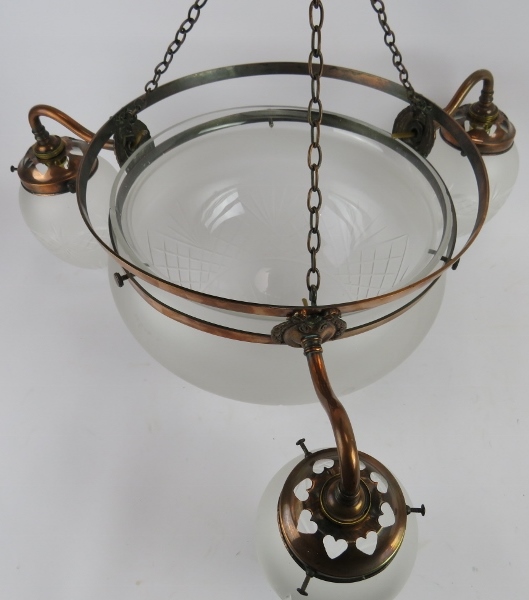 An early 20th century copper Plafonnier ceiling light with frosted and cut glass shades. Drop: 48cm. - Image 5 of 5