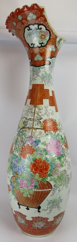 A large antique Japanese floor vase, Meiji period, hand decorated with Geisha Cartouche among - Image 4 of 6