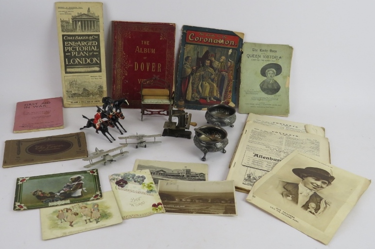 A mixed lot of collectables including Britain's horses, a miniature mangle and sewing machine,