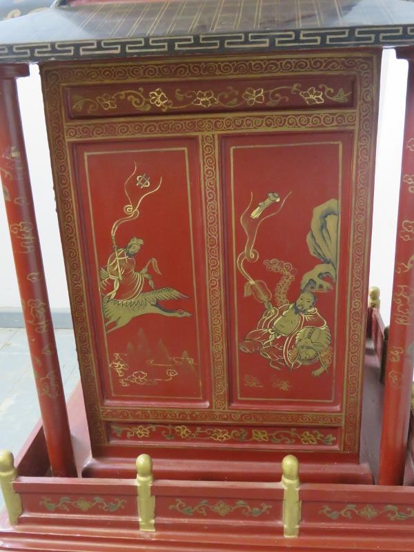 A vintage Chinese temple cabinet, the red lacquer hand painted with traditional scenes and gold - Image 5 of 5