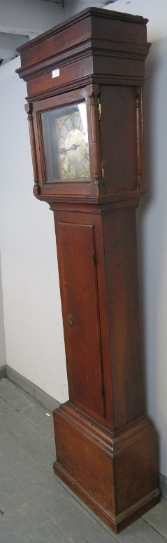 An early 18th century oak-cased longcase clock of small proportions, the plain hood with stepped - Image 2 of 7