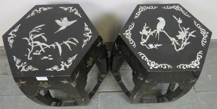 A near pair of vintage Chinese black lacquer barrel stools, the tops with mother of pearl inlay - Image 3 of 3