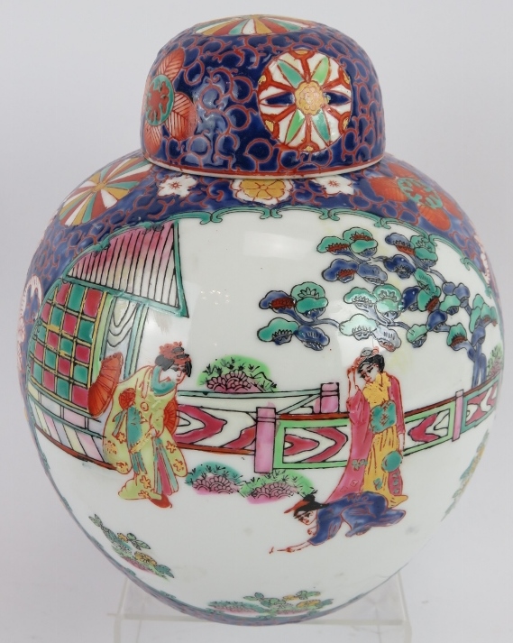 Two antique Japanese porcelain bowls and a 20th century enamelled Japanese covered jar with seal - Image 2 of 7