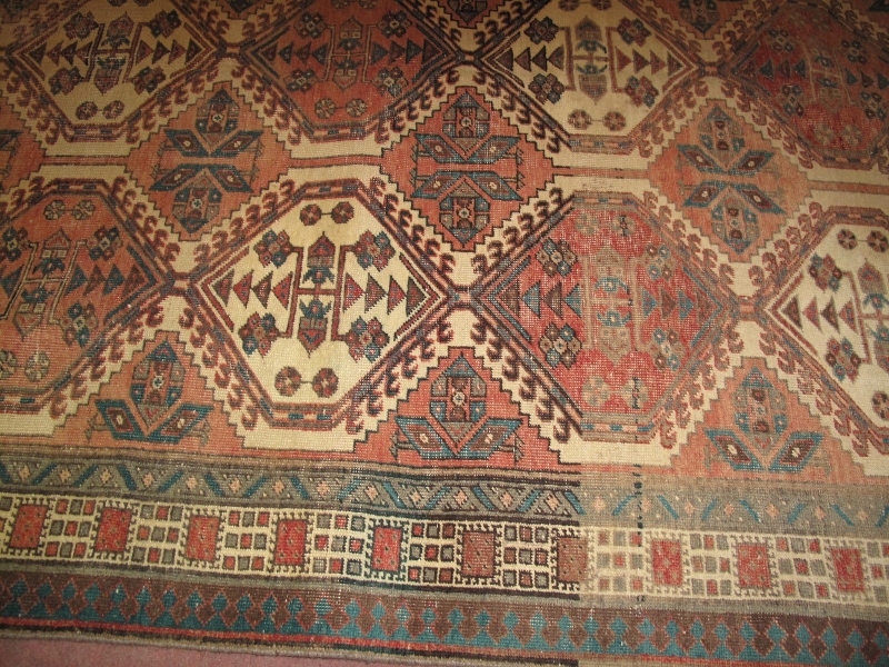 Central Persian Bakhtiar carpet, a hand woven unique carpet. Colours vary. See images. 323cm x - Image 3 of 4