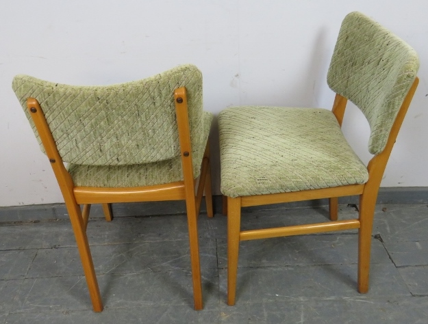 Four mind-century beech dining chairs by Beautility, retaining the original textured seat - Image 3 of 3