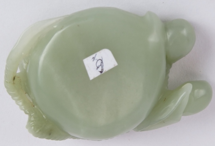 A Chinese carved celadon Jade brush washer, of leaf and stem form, Ming style but likely Qing, 7cm - Image 4 of 4