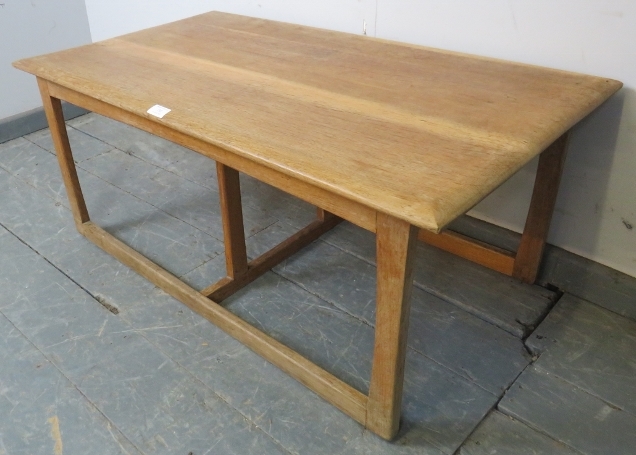 A heavy Art Deco Period light oak coffee table in the manner of Heal’s, on rail supports with a - Image 2 of 3