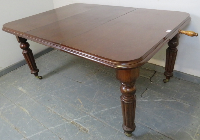 A single beech carver farmhouse kitchen chair with shaped and pierced backsplat and turned spindles, - Image 4 of 4