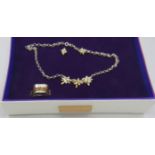A stylish contemporary 9ct gold & silver suite of jewellery in an Arts & Crafts taste, comprising
