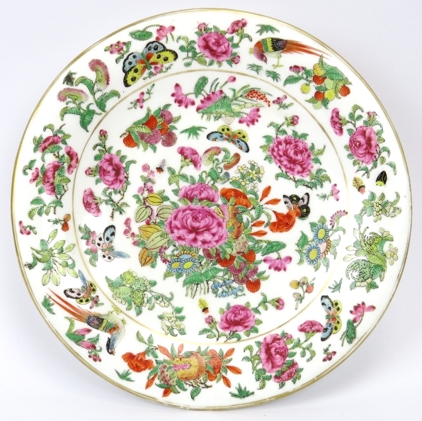 A Royal Worcester porcelain famille rose tazza, 19th century. Depicting exotic birds, butterflies,