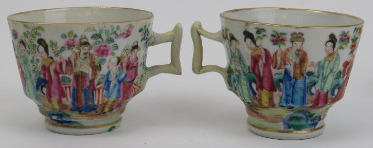 A group of five Chinese Famille rose enamelled porcelain wares, 19th century. Decorated in a variety - Image 3 of 6