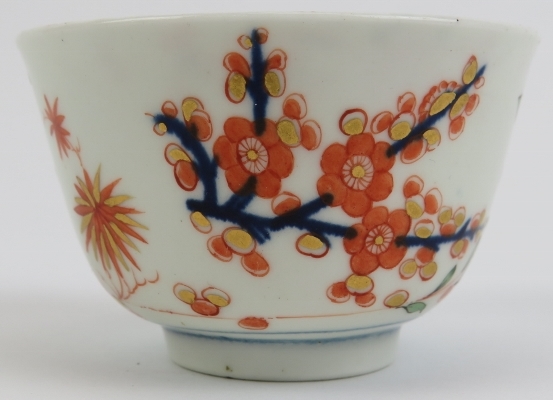 An early Worcester kakiemon porcelain cup and saucer, George III period, circa 1765. Dr John Wall - Image 6 of 6