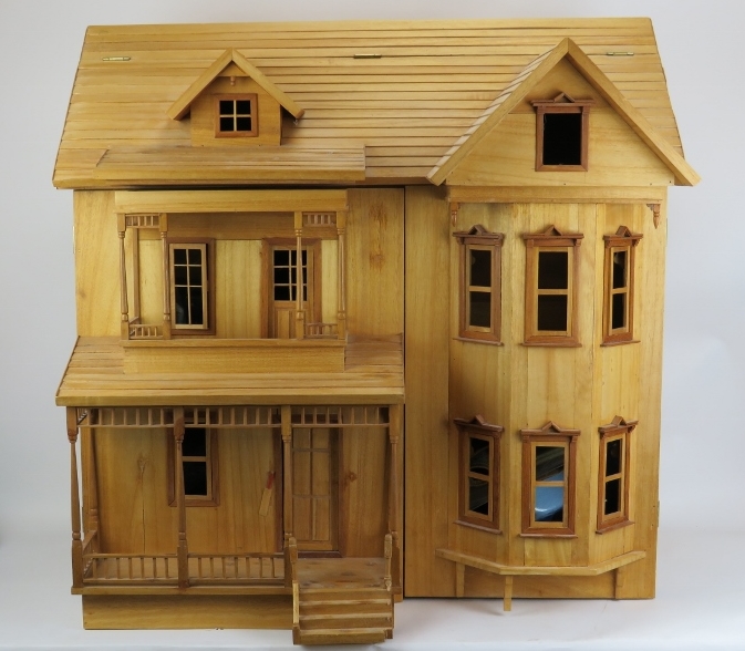 A large English Imporient Limited ‘Timberlina’ dolls house, 20th century. Of modern construction,