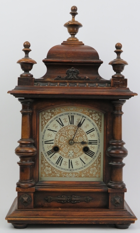 A German mantle clock, late 19th/early 20th century. Manufactured by H.A.C. of Wurttemberg with a 14