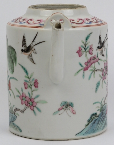 A Chinese famille rose teapot, 19th century. Finely overglaze enamel painted depicting birds amongst - Image 3 of 5