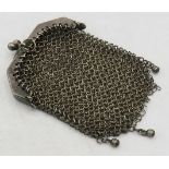 A small two compartment mesh purse, marked 800. Approx 3"/8cm x 2"/5cm, approx weight 25 grams.