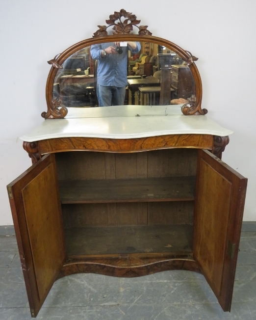 A Victorian walnut serpentine fronted chiffonier, the mirror back with foliate carved cornice and - Image 3 of 3