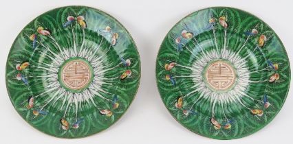 A pair of Chinese export famille verte bok choy pattern dishes, 20th century.