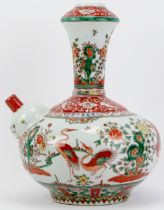 A Chinese famille verte porcelain kendi wine bottle, 20th century.