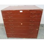 A vintage Japanese flight of six graduated drawers in red lacquer with brass fittings. H62cm W66cm