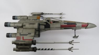 Star Wars: The DeAgostini X-Wing fully built large scale electronic model. Complete with the