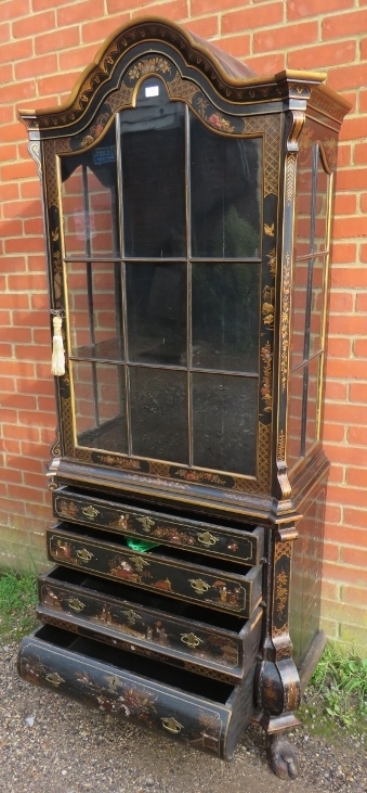 A 19th century Continental ebonised display cabinet, having chinoiserie motifs with gold accents, - Image 3 of 4