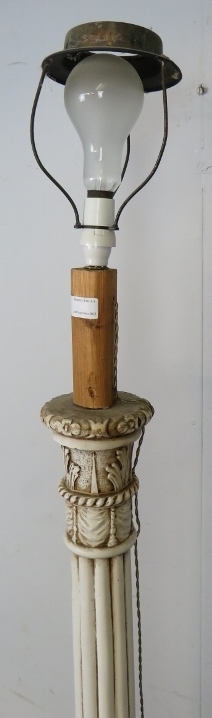 An ornate vintage standard lamp in the Florentine taste painted white, the fluted column on acanthus - Image 3 of 3