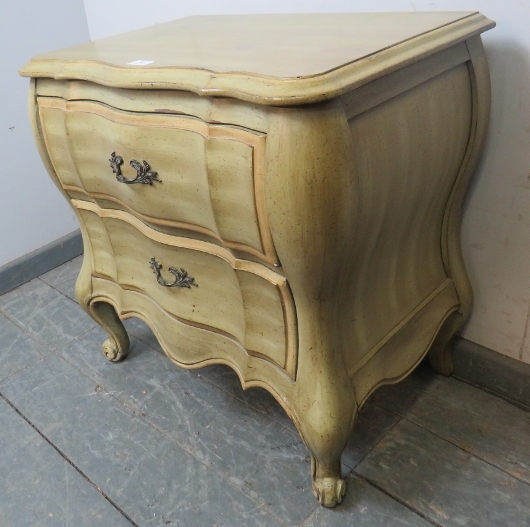 A diminutive shaped front chest of drawers in the 18th century French taste, 20th Century, paint - Image 2 of 3
