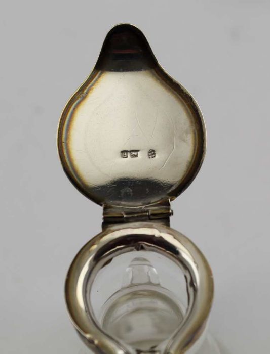 J & J Maxfield Ltd. An Edwardian silver mounted glass whisky noggin, Birmingham 1907, with handle an - Image 3 of 4
