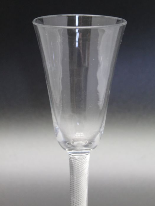 An 18th century air twist ale glass, circa 1760 - Image 3 of 3