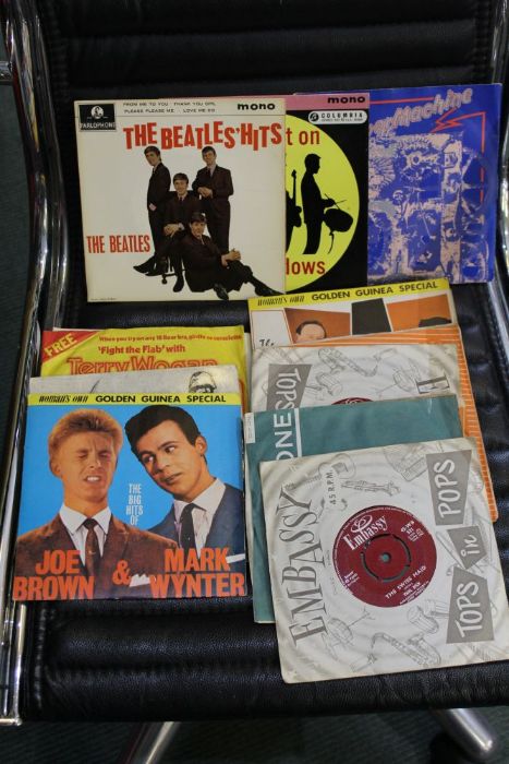 A collection of 7'' records to include The Beatles and others of the similar era and later. - Image 2 of 6