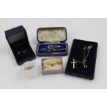 An 18ct gold diamond set ring, three 9ct gold bar brooches, a cross pendant on chain, and a boxed pa