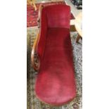 Late 19th century mahogany framed extra long daybed/chaise in dark red velour, the seat 1048 cm long