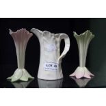 Worcester Grainger pattern porcelain vases of flute form & a leaf jug (3)