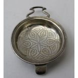 A Georgian silver fruit strainer, 9cm in diameter, 62g