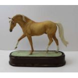 Royal Worcester limited edition of a Palomino stallion modelled by Doris Linder 1971 - 254