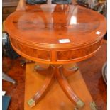 A small reproduction drum table