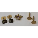 A 9ct gold Maple leaf type brooch, inset central amethyst, together with two pairs of 9ct gold cuffl