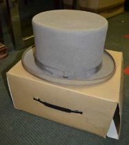 Gentleman's grey top hat ( 7 1/2 ) - we think !