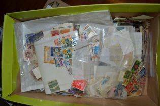 Box of stamps, many hundreds of World stamps, much to sort