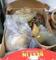 Decorative pottery including Doulton etc