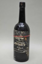 Dow's vintage port 1975 - 1 bottle (label off)