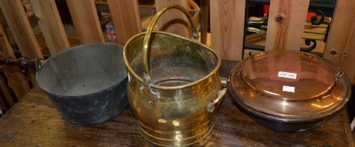 A copper warming pan with small brass scuttle etc