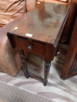 A 19th century mahogany dropleaf Pembroke table, fitted end drawer, on turned supports, 61cm