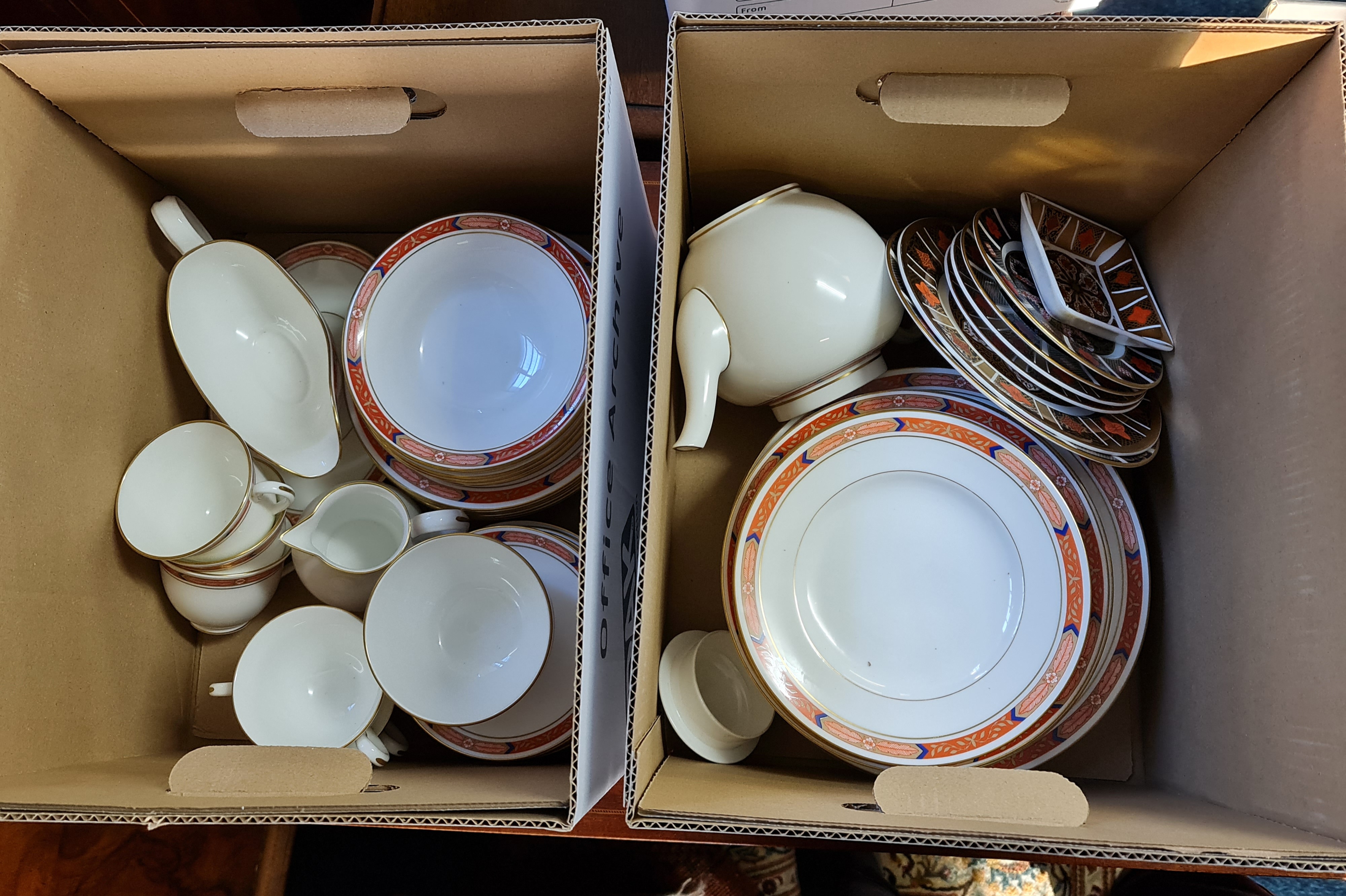 A Royal Worcester dinner and tea set.