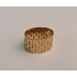 A mesh link ring, ring size N.