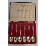 A hallmarked silver set of 6 tea spoons in box, 'Coronation 1937,' 'Monarchs of The Century 1837-