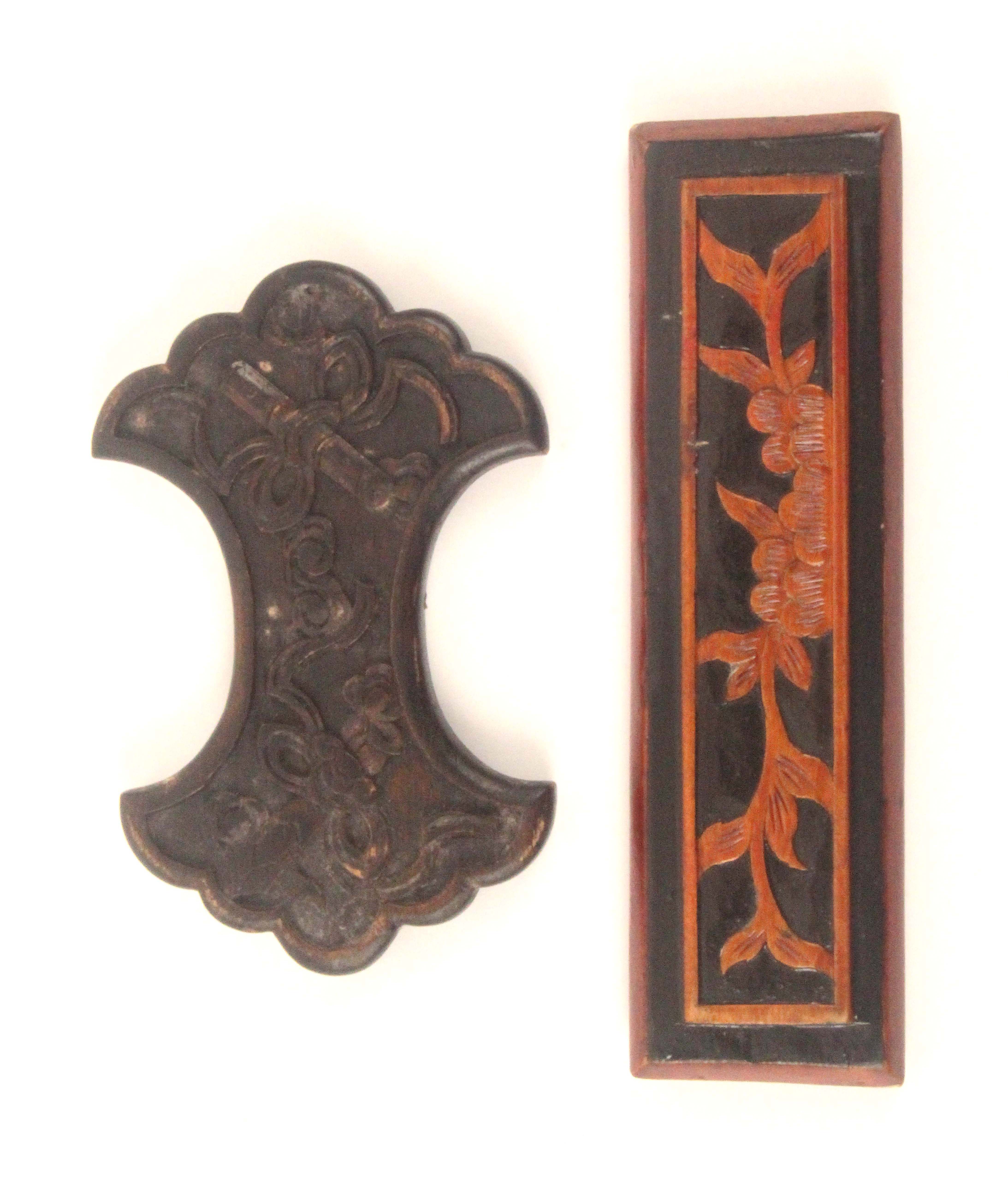 Two wooden Chinese thread winders, late 19th / early 20th Century, comprising a bow shaped example