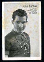 Gino Bartali - 1939 - Photographic postcard with an autographed signature - Slight yellowing. 10 x