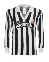 Michel Platini - Juventus F.C. - Stagione 1983-1984 - Kappa Match Jersey. Jersey worn by Michel